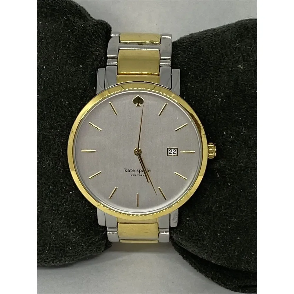 Kate Spade New York 0108 Women's Stainless Steel Silver Analog Dial Watch XX566